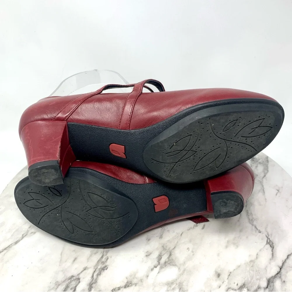 Umberto Raffini Red Leather Comfort Mary Janes 39.5 Retro Whimsigoth Avant Garde